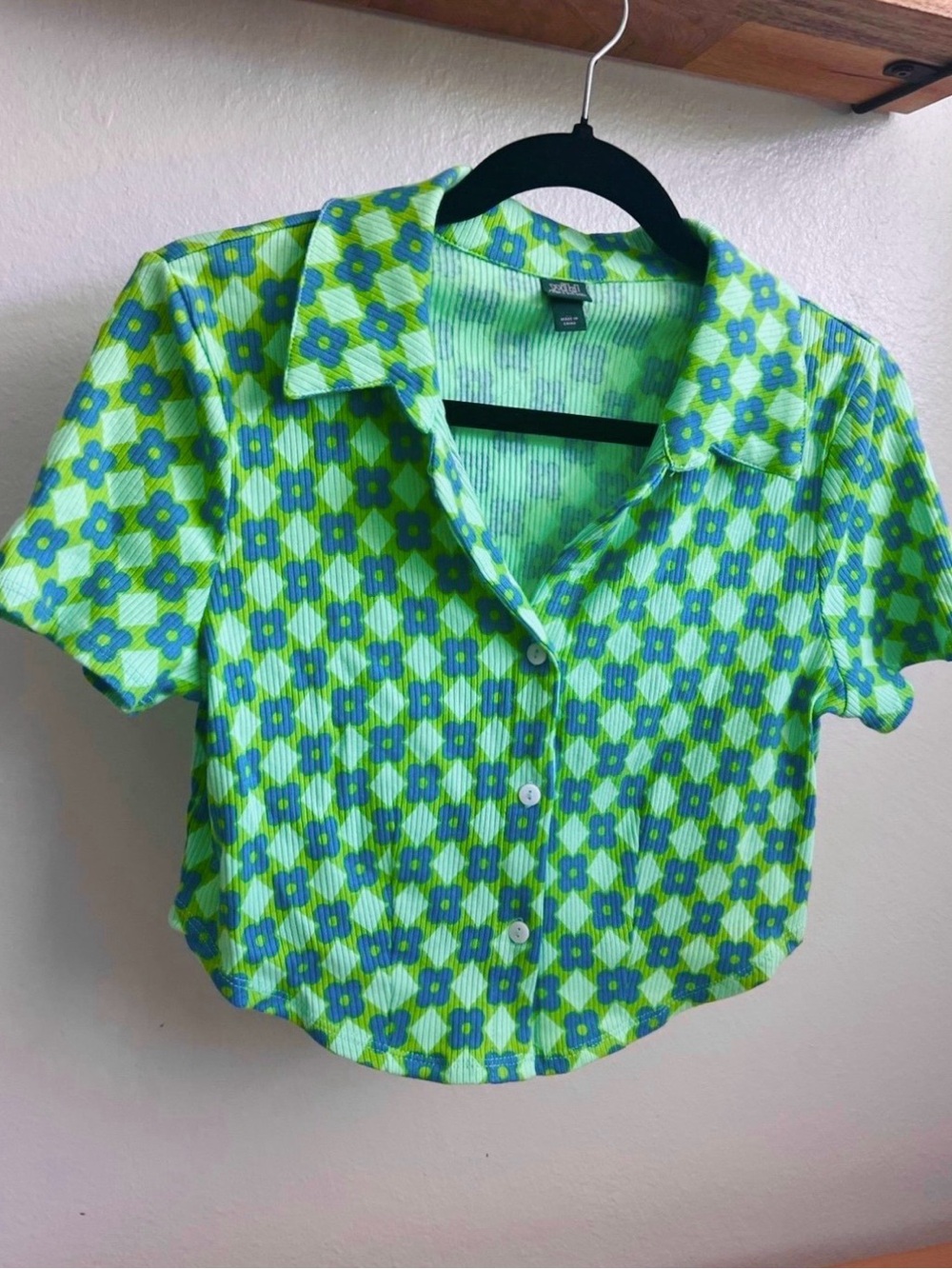 wild fable Retro Floral Cropped Button-Down Top in Blue/Green Plaid Size M, NWOT